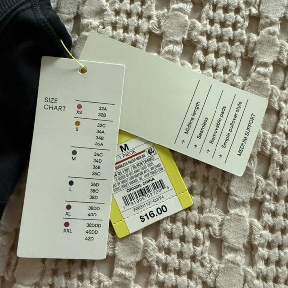 NEW All in Motion Black Sports Bra Size M - Picture 5 of 5